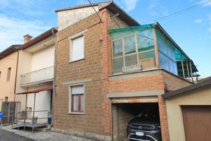 Torrita di Siena (SI), porzione di bifamigliare co