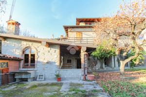 CASA INDIPENDENTE A TOSCOLANO-MADERNO