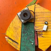 Pesce in legno di recupero