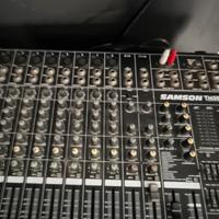 Mixer e casse impianto audio completo