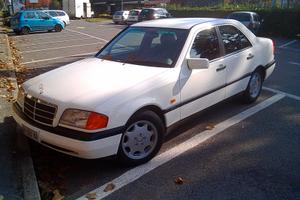 Mercedes C180