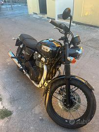 Triumph bonneville T100