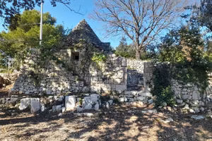 Rustico / Casale di 50 m² con 2 locali a Locoroton
