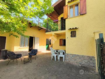 CASA INDIPENDENTE A BRIGNANO-FRASCATA