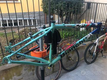 Telaio e guarnitura bianchi vintage tycoon5000 mtb