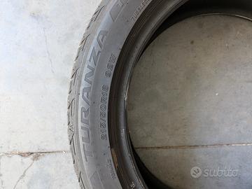  Gomme 215 50 R18 92w 