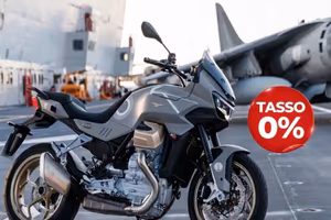 Moto Guzzi V100 MANDELLO MARINA AVIAZIONE NAVALE -