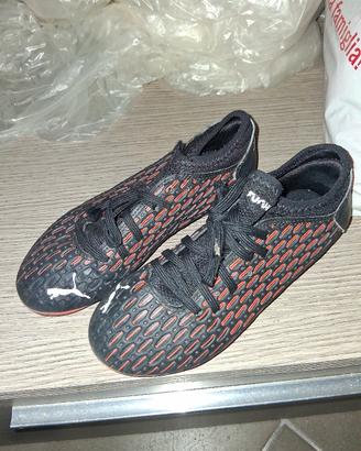 scarpe calcetto n 33