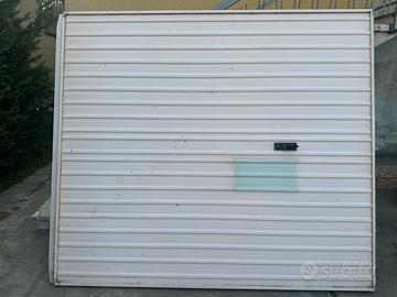Porta Basculante motorizzato per garage