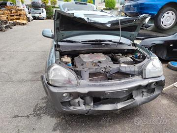 Hyundai tucson 2005 - 256.22 - ricambi usati