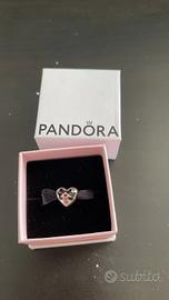 Pandora Disney Charm Il Bacio di Mickey e Minnie