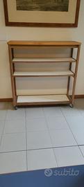 Scaffale con ruote