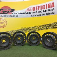 4 Cerchi Ferro 15 pollici Toyota Yaris