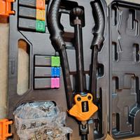 RIVETTATRICE PER INSERTI FILETTATI