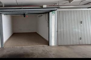 Box singolo via roberto ago Roma