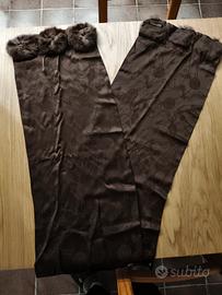 sciarpa in seta con decorazioni in vera pelliccia