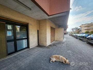 GROTTAGLIE Locale commerciale