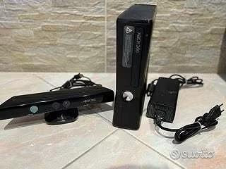 XBOX 360+ KINEKT+ 2 JOYSTIK+ 16 GIOCHI