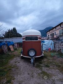 Trailer per cavalli 