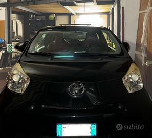 Toyota IQ nera, 2010, 100.000 km -