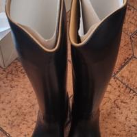 stivali neri da donna