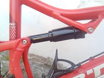 bici dh enduro