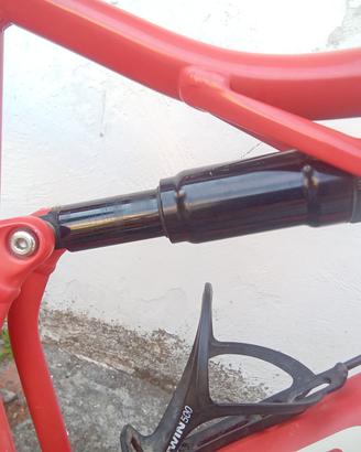 bici dh enduro