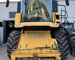 Mietitrebbia NEW HOLLAND CX 820
