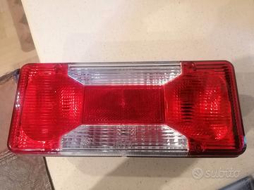 Per IVECO DAILY 2006 fanale posteriore sx nuovo