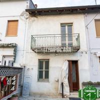 CASA INDIPENDENTE DA RISTRUTTURARE CON TERRENO EDI