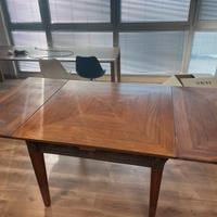 Tavolo ‘900 legno intarsiato. Misure 100x100 legno
