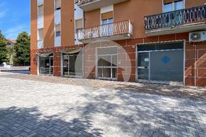 Locale commerciale 140 mq - Rio Saliceto (RE)