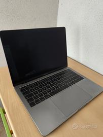 MacBook Pro 13" (2017) 128gb con batteria nuova