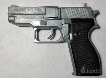 Giocattolo per bambini officer 8 - j. g. scrodel