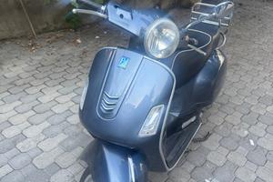 Vespa gts 300
