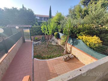 VILLA A SCHIERA A FOGGIA