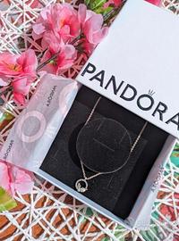 Collana Pandora con punto luce 