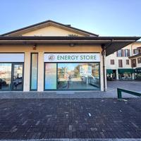 NEGOZIO A MONTICHIARI