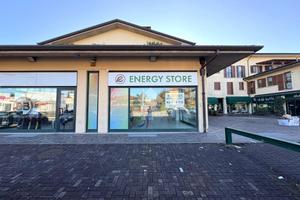 NEGOZIO A MONTICHIARI