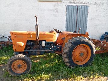 trattore fiat 