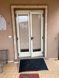 Porta attività commerciale