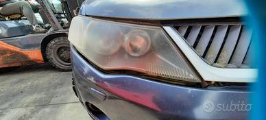 MITSUBISHI OUTLANDER 2007 - FARO ANTERIORE DESTRO