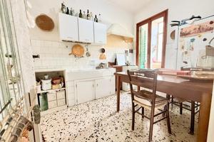 4 LOCALI A RIGNANO SULL'ARNO