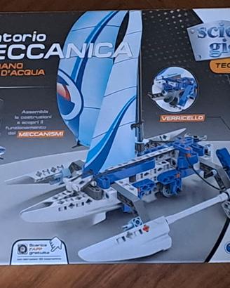 llaboratorio di meccanica+alien invasion+altro