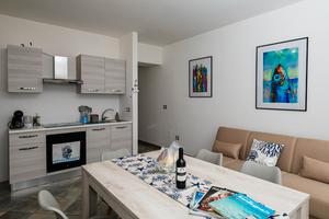 Casa Zarrè | In piazza a Stintino | Patio interno