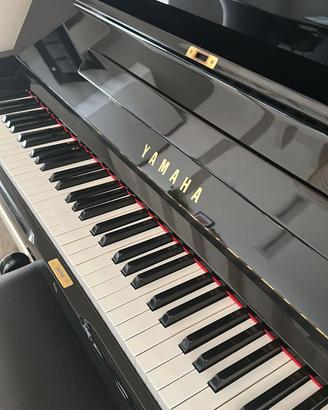PIANOFORTE A MURO YAMAHA U2H NERO LUCIDO