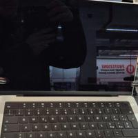 Apple MB pro14 slide M4 16 512