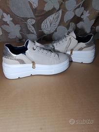 💎 Sneakers Queen Helena 