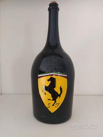 Bottiglia da collezione  logo  Scuderia FERRARI