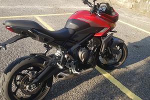  moto triumph